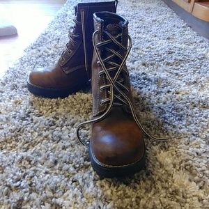 Skechers brown leather boots